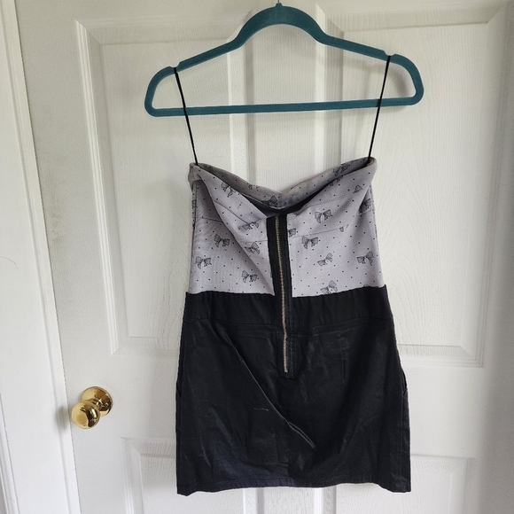 Chantal Paris Strapless Mini Dress with Pockets  and Back Zip Size  Small - Picture 2 of 5